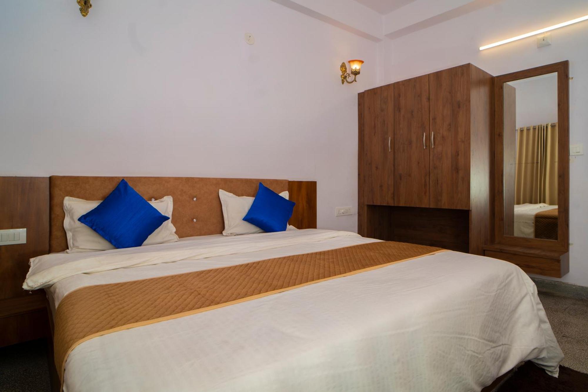 Devdarshan Hotel & Restaurant Udajpur Exteriér fotografie
