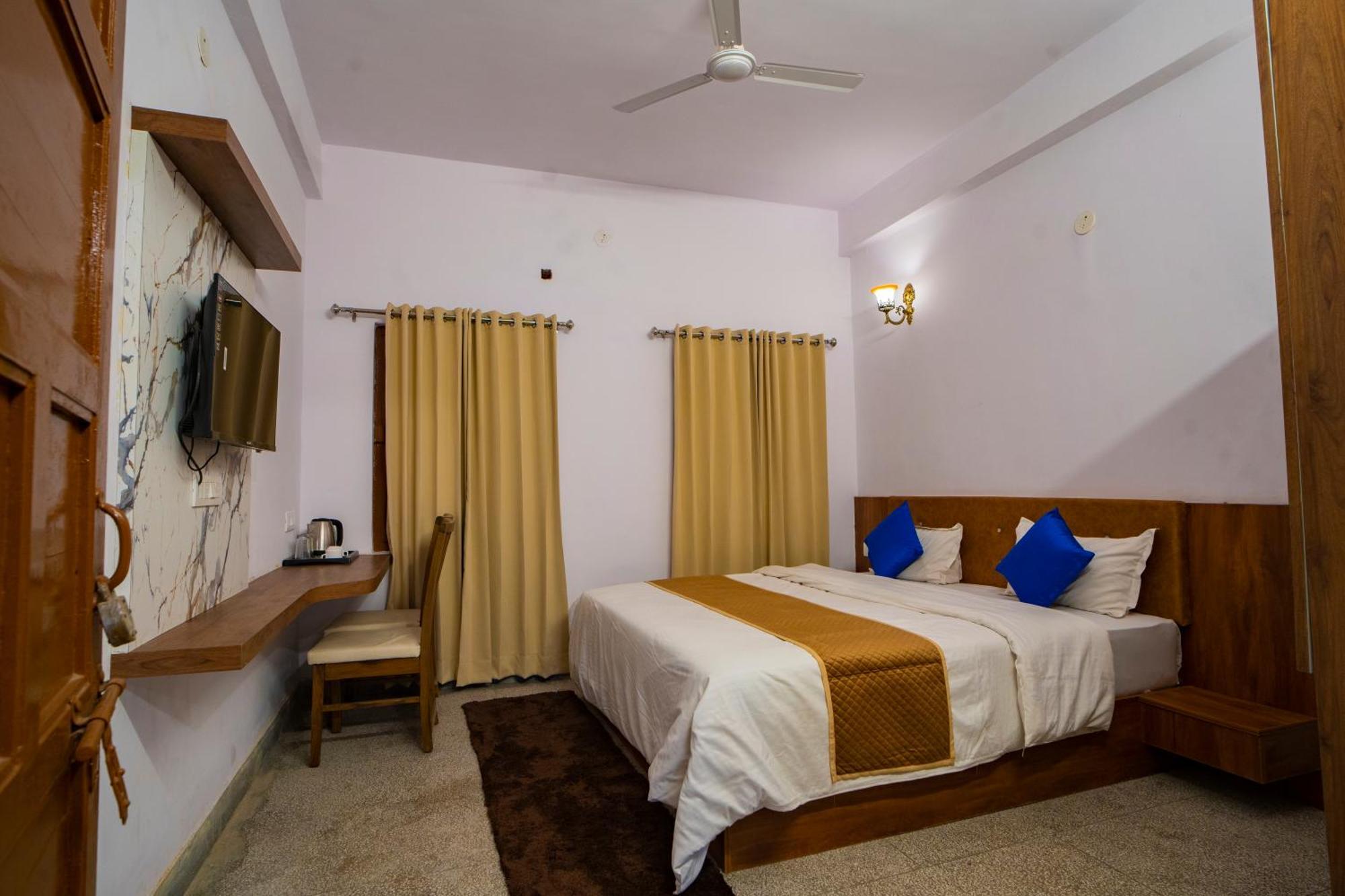 Devdarshan Hotel & Restaurant Udajpur Exteriér fotografie