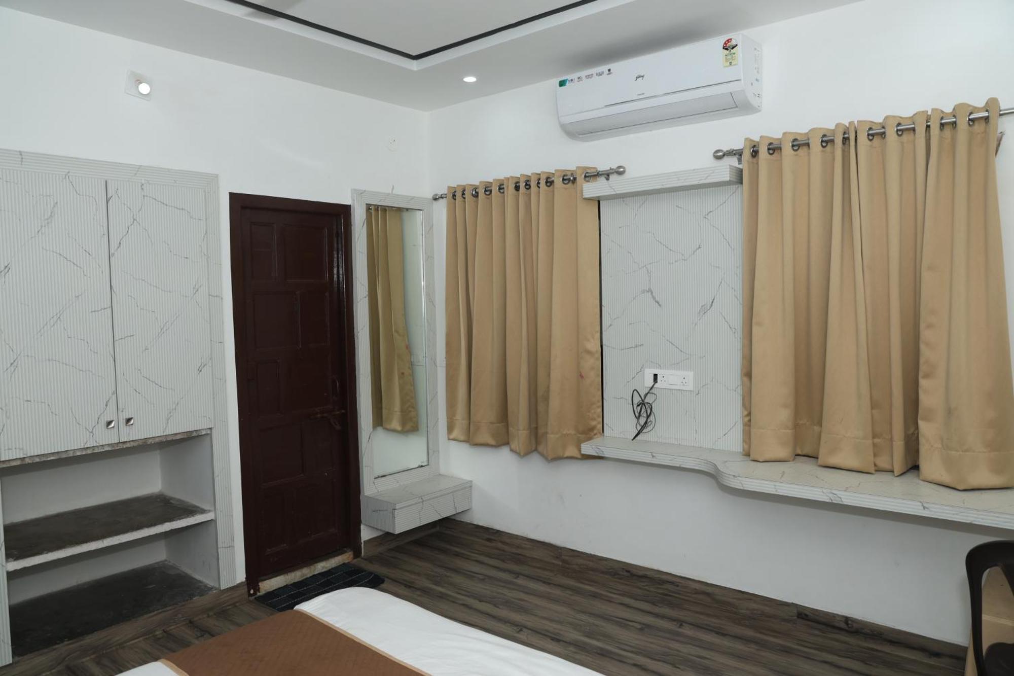 Devdarshan Hotel & Restaurant Udajpur Exteriér fotografie