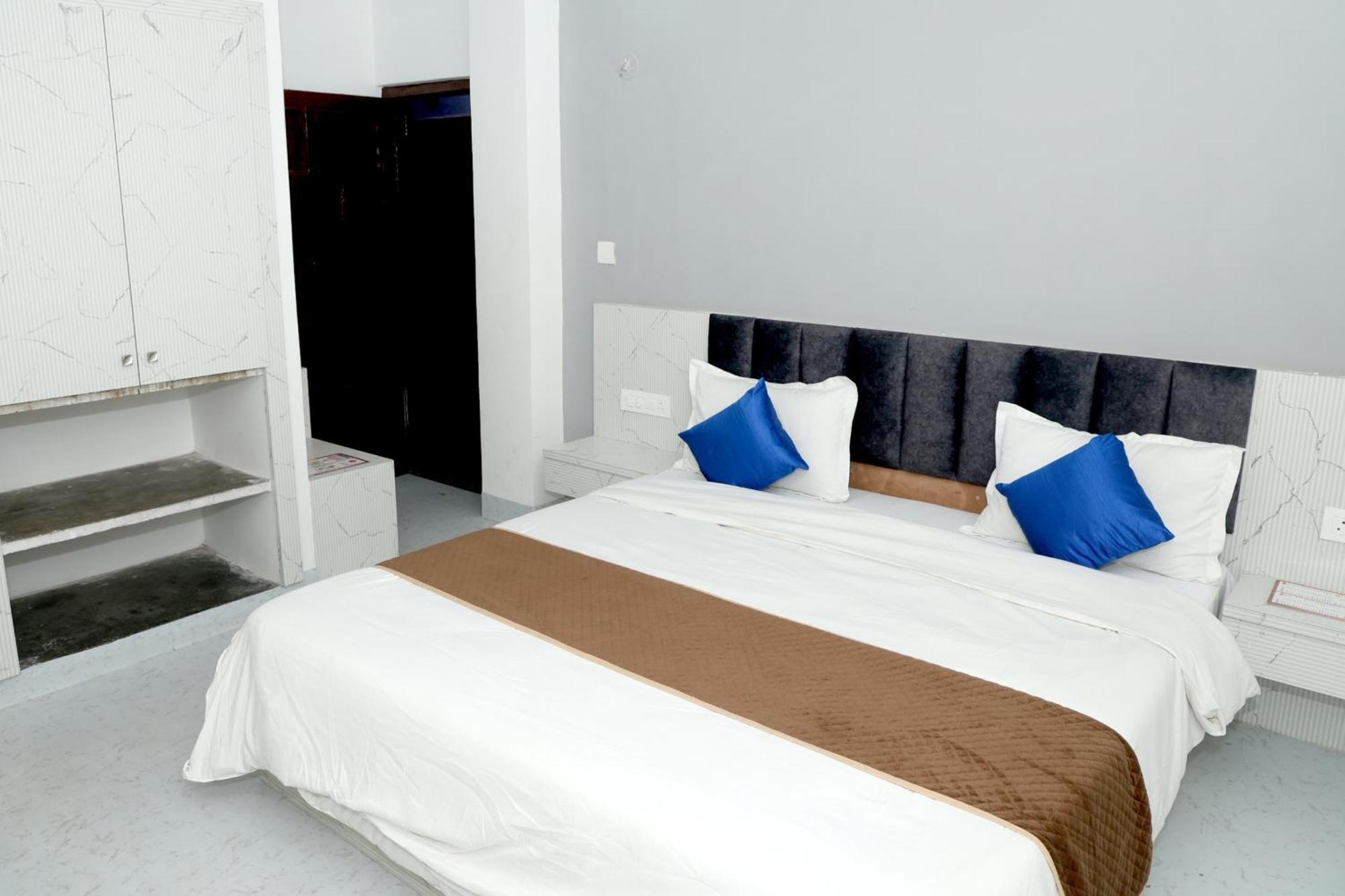 Devdarshan Hotel & Restaurant Udajpur Exteriér fotografie