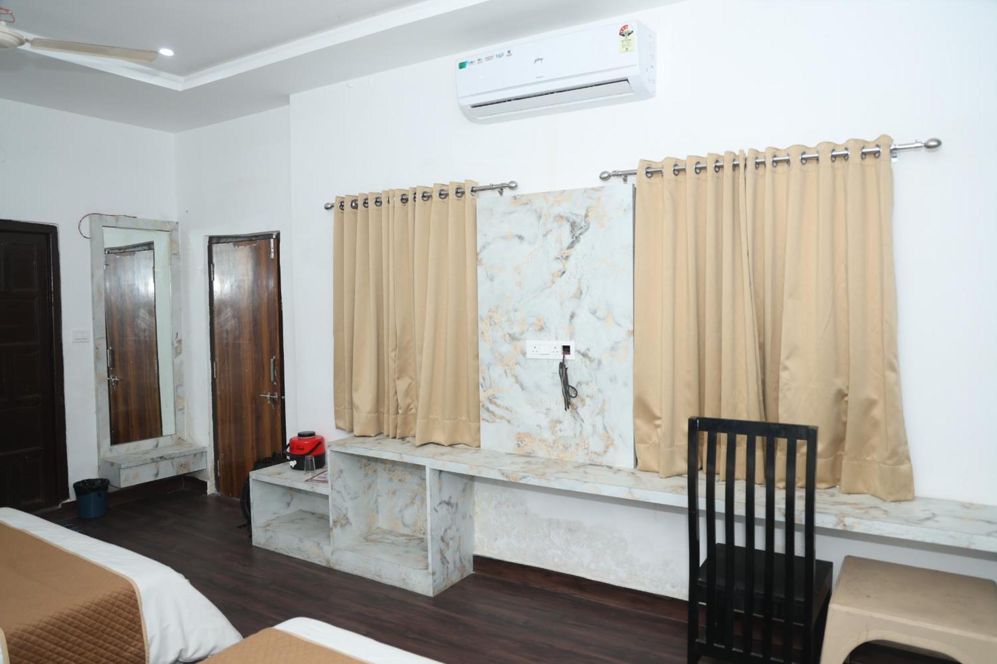 Devdarshan Hotel & Restaurant Udajpur Exteriér fotografie
