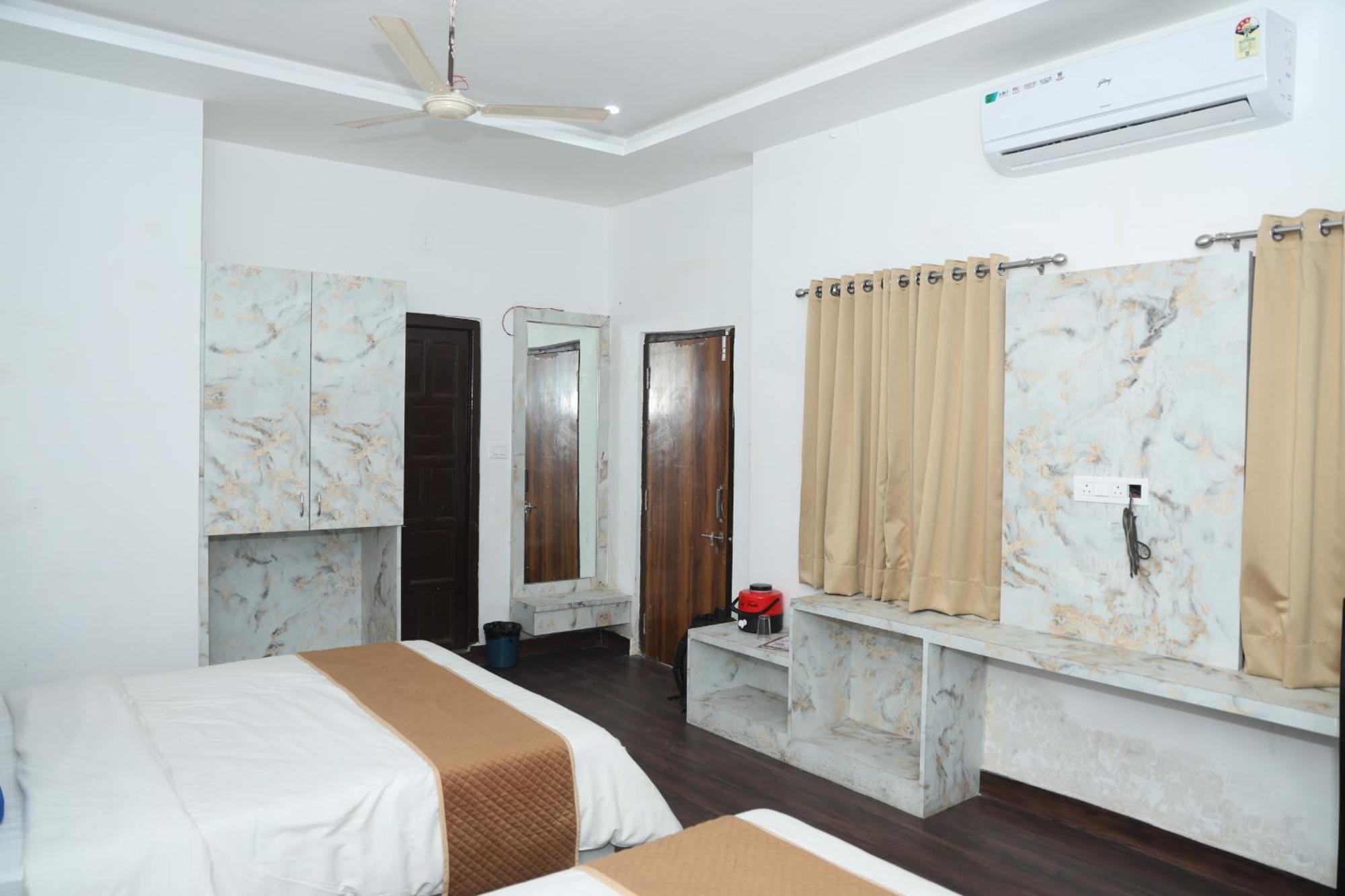 Devdarshan Hotel & Restaurant Udajpur Exteriér fotografie