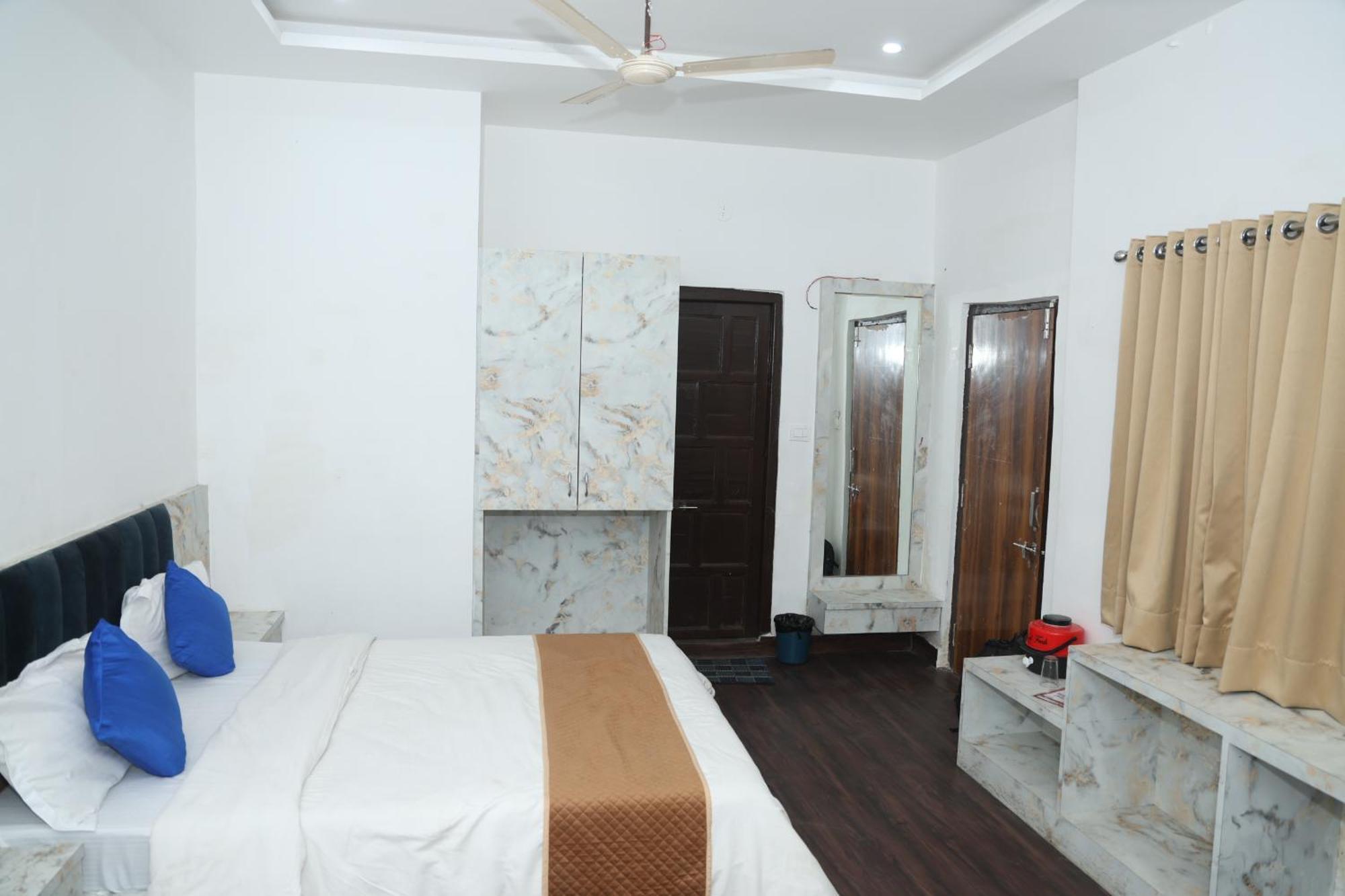 Devdarshan Hotel & Restaurant Udajpur Exteriér fotografie
