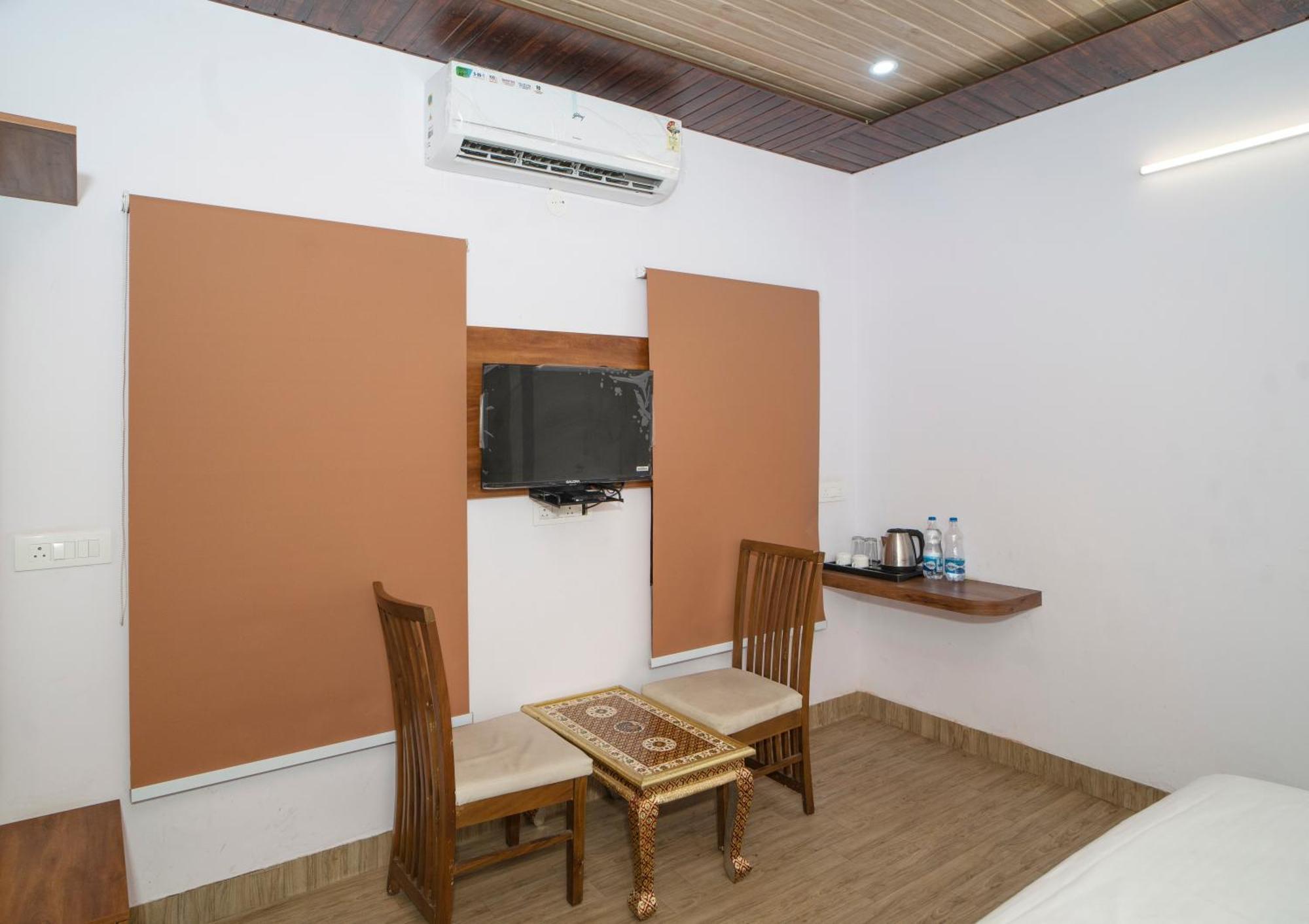 Devdarshan Hotel & Restaurant Udajpur Exteriér fotografie