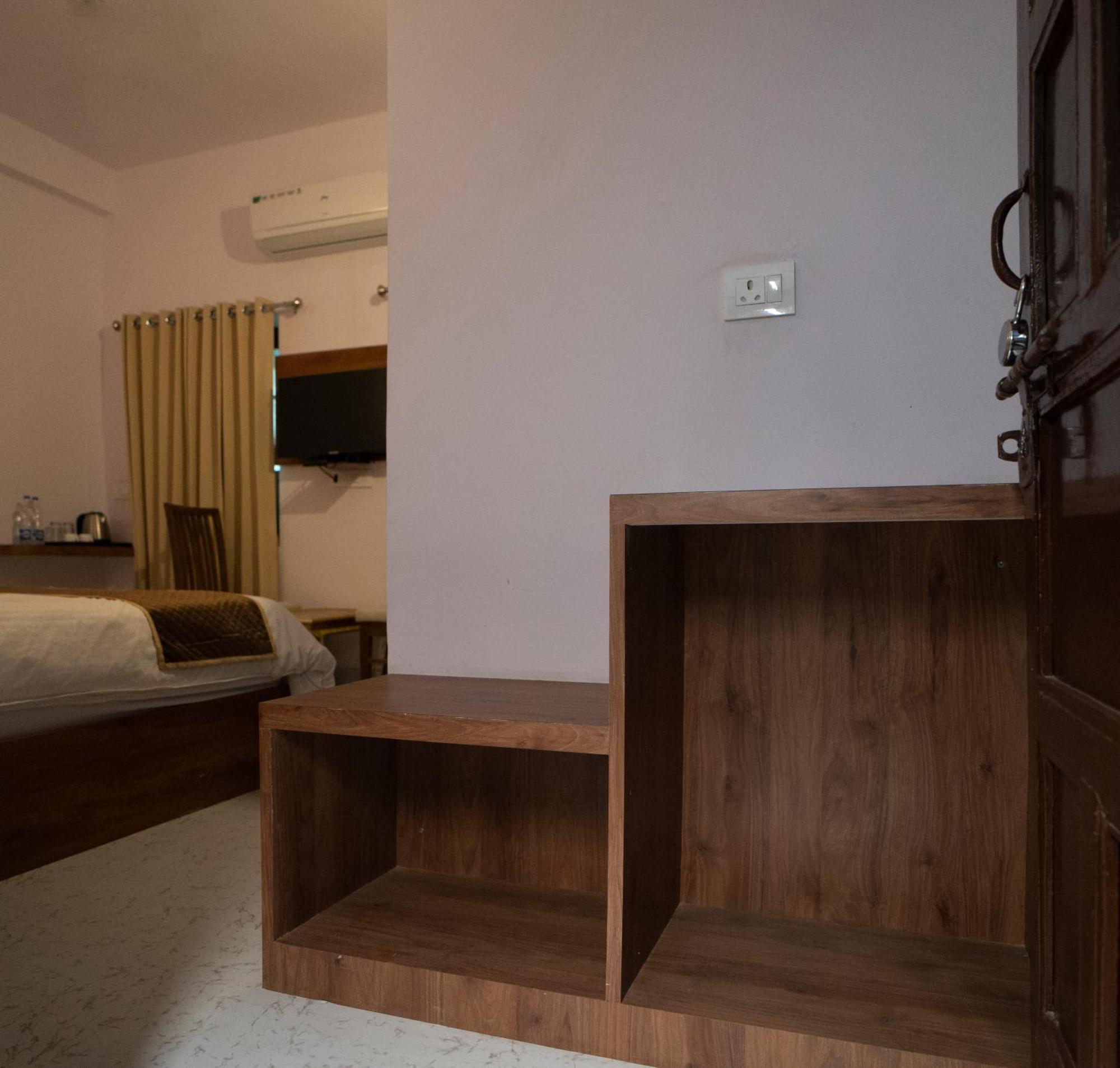 Devdarshan Hotel & Restaurant Udajpur Exteriér fotografie