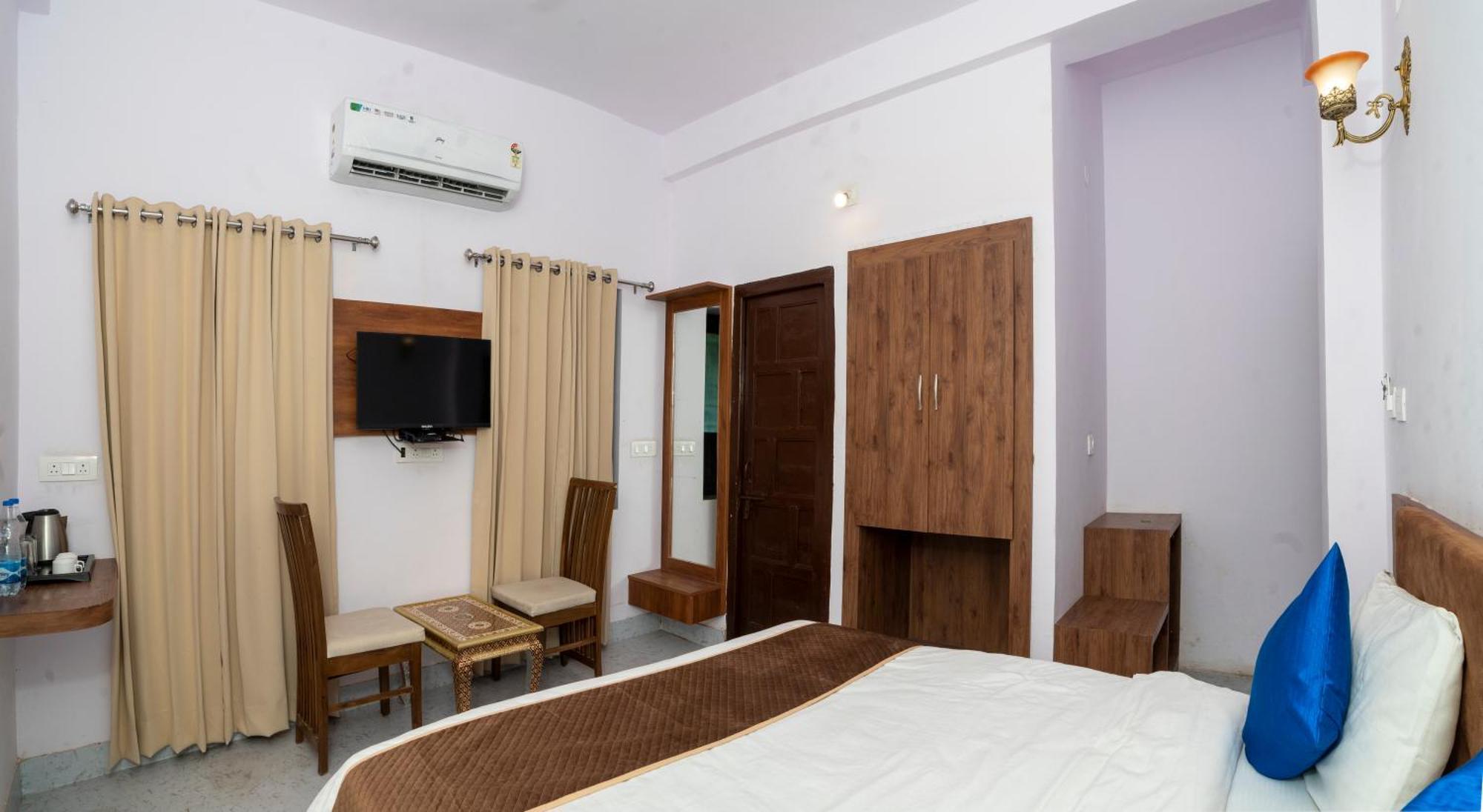 Devdarshan Hotel & Restaurant Udajpur Exteriér fotografie